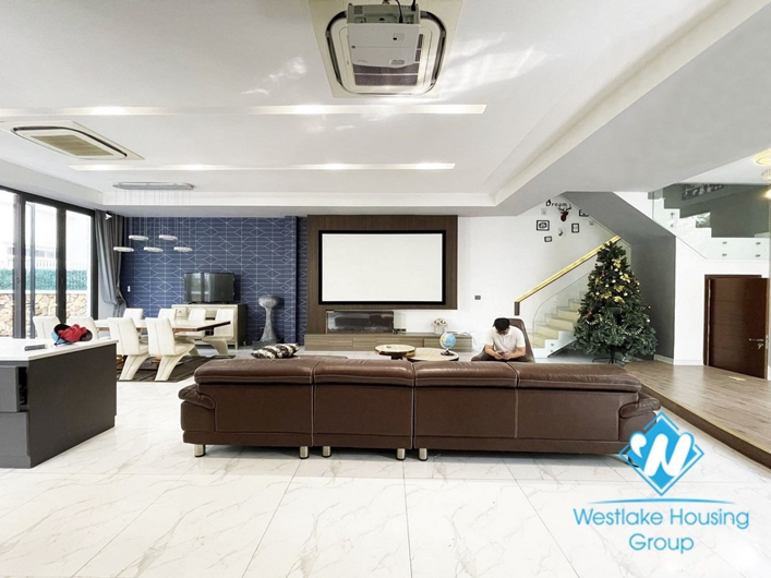 Pool villas for rent at Vinhome Riverside Long Bien Ha Noi